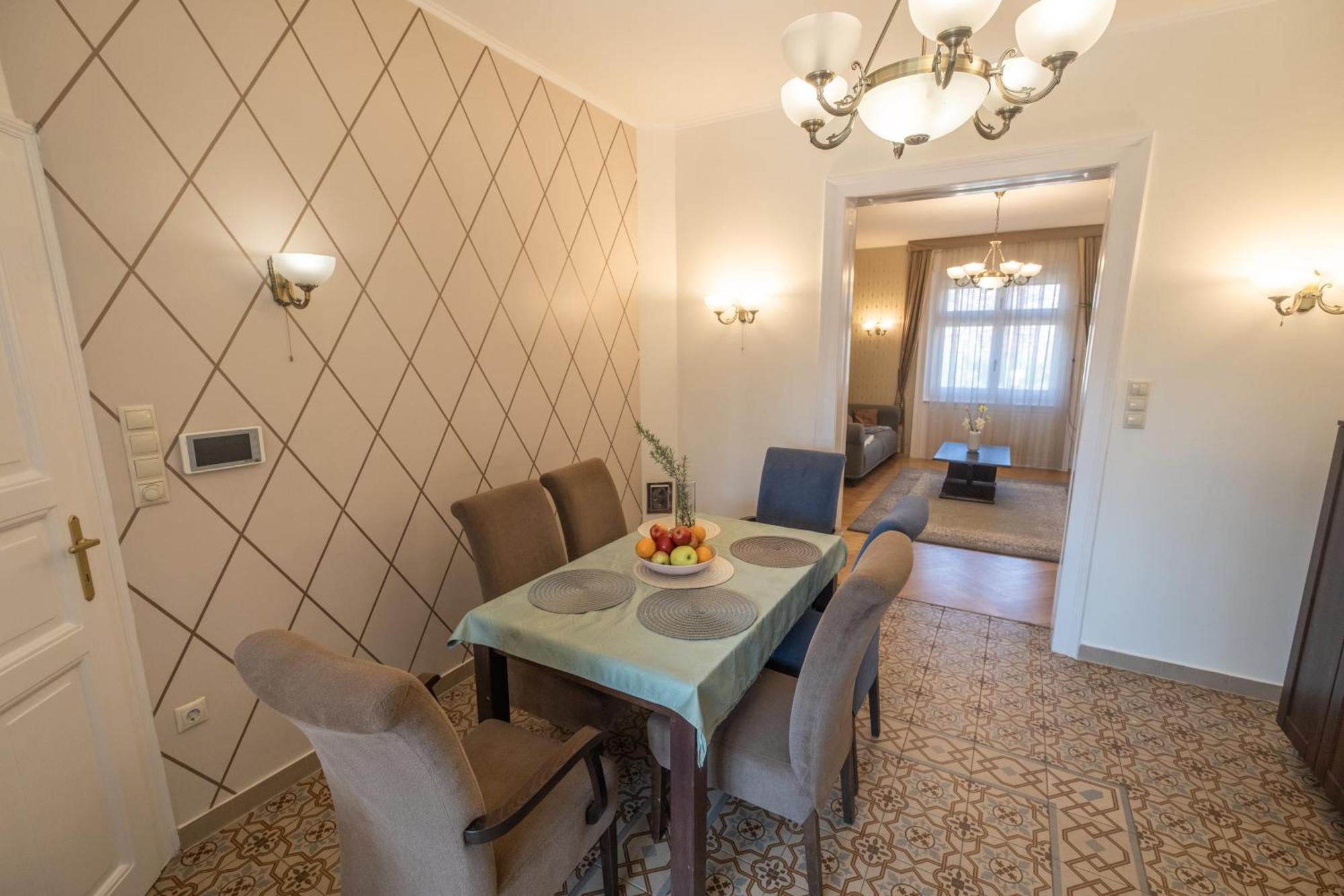 Giovanni'S Airport House Budapeşte Dış mekan fotoğraf